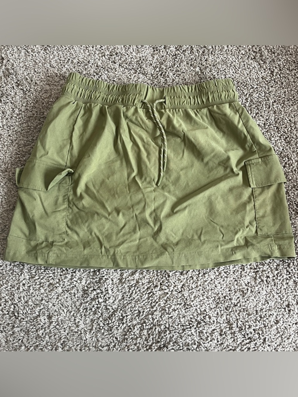 Born Outdoor Cargo Skort Olive Green Utility Skirt Shorts Size L Hiking